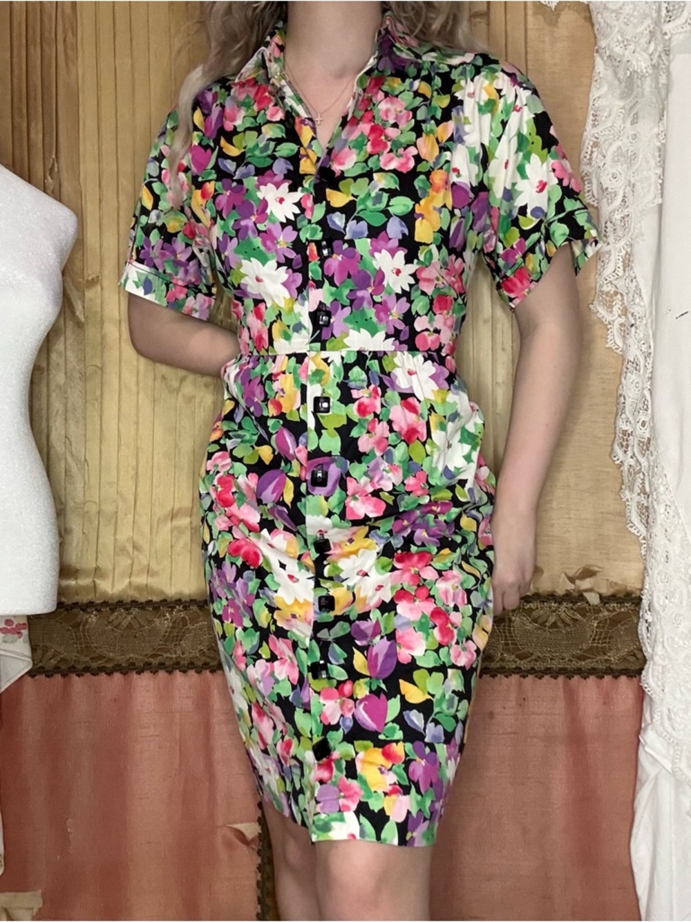 Vintage 90’s Floral Button-Front Midi Dress in Multicolor